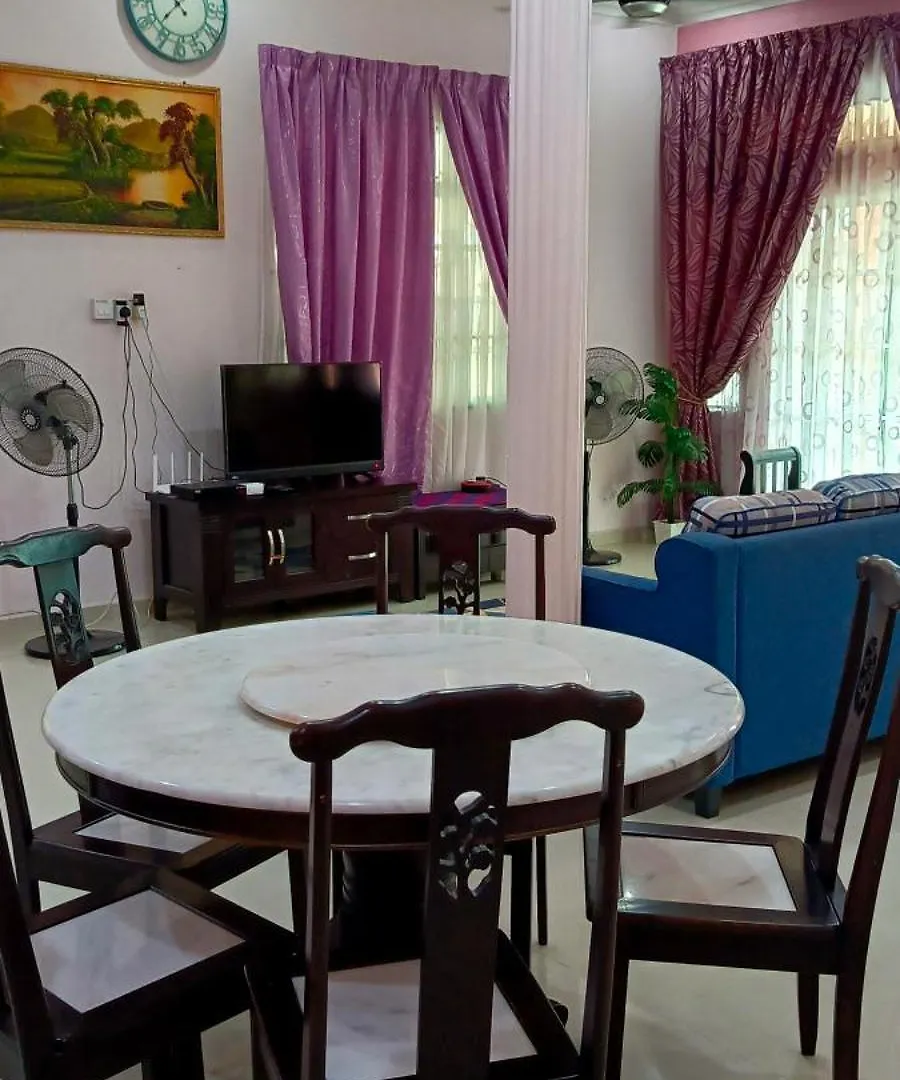Semesterbostad A I Homestay Balik Pulau
